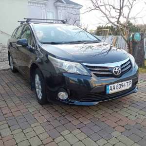 Toyota Avensis 2012 - 