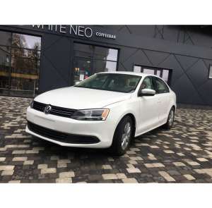 VOLKSWAGEN JETTA - 