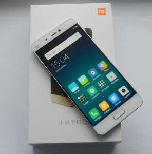 Xiaomi Mi5 3/32GB White  3400 .! - 