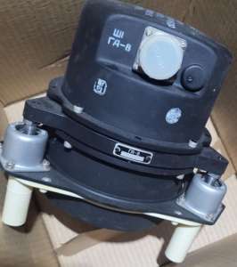 ó -8 - 