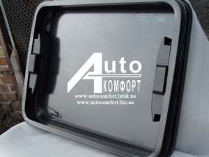 Автомобильный, стеклянный, люк 60/75см, с аварийным выходом - объявление
