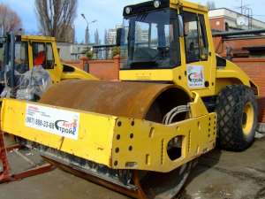 Аренда грунтового катка JCB VM132D. Вес 14т.