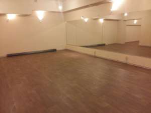 Аренда залов почасово для танцев, йоги, семинаров и тренингов м.Дружбы народов - оголошення