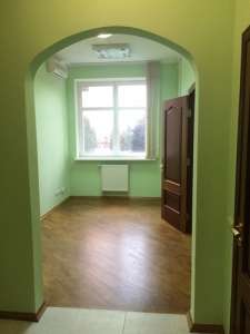 Аренда офиса 121 м.кв., 1 эт. ж.ф., ул. Щорса, ст.м. Печерская