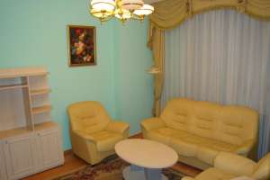 Аренда офиса 273 м.кв., нежилой фонд, отдельный вход, ст. Позняки - оголошення