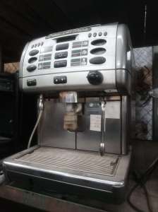 Б/У КОФЕМАШИНА LA CIMBALI M3 CAFECLUB C10 - оголошення