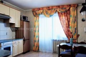 Без комиссии!!! Продается БОЛЬШАЯ трехкомнатная квартира на улице Ахматовой 9/18