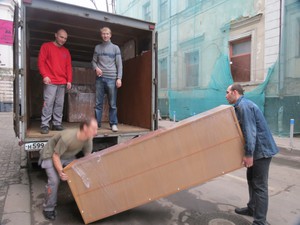 Быстро осуществим ваш переезд! Быстро и качественно осуществим ваш переезд! Оценка переезда бесплатно! - оголошення