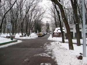 В Киеве, Голосеевский р-н, комплекс зданий, имущества и сооружений.