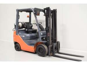 Вилочный погрузчик Toyota 32-DFG18 (№613). - оголошення
