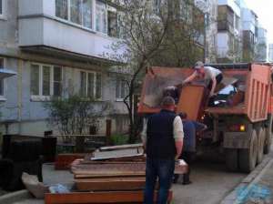 Выполняем вывоз мусора, предлагаем услуги разнорабочих - объявление