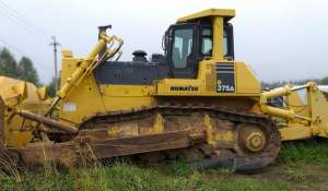 Гусеничный бульдозер Komatsu D375A-5, 2011 г.в. - оголошення