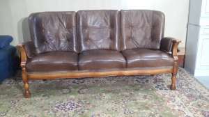 Диван кожаный, комплект тройка + три кресла из Европы - объявление