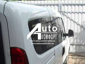 Задний салон, правое окно, длинная база на Fiat Doblo 2010- (Фиат Добло 2010-) - оголошення