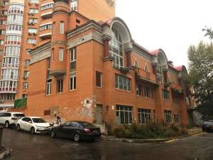 Здание в Оболонском районе г. Киева - новострой.