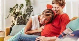 Клиника ищет женщин для участия в программе суррогатного материнства - объявление