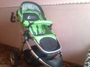 Коляска детская прогулочная