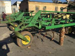Культиватор Джон Дир. Культиватор 2210. Купить культиватор John Deere. Сельхозтехника. - оголошення