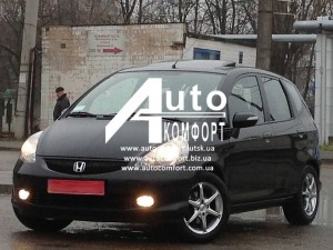 Лобовое стекло на Honda Jazz/Fit (Хетчбек) (2001-2008) с установкой - объявление