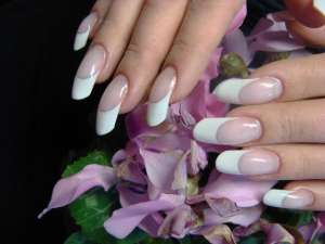 Наращивание ногтей гелем, коррекция ногтей, френч и дизайн, Shellac. - оголошення