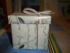 Новая,красивая коробочка+бантик д/романтик подарка ювелирных украшений и часов. - объявление