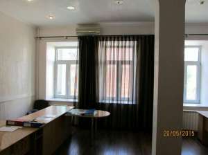 Офис 115 кв.м., Дворец Спорта, БЦ, ремонт, мебель, 4 кабинета, 32500 грн.