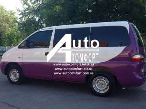 Передний салон, левое окно на Hyundai H-1 I (H-200) (97-07) (Хюндай H-1 I (H-200) (97-07) - оголошення