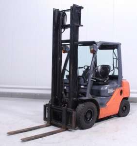 Погрузчик вилочный Toyota 02-8-FGF-25 (№ 951) - оголошення