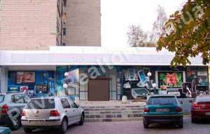 Помещение (магазин одежды) свободного назначения, общ. пл. 352 м. кв - объявление
