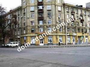 Помещения под магазин общей площадью 330 м.кв.. - оголошення
