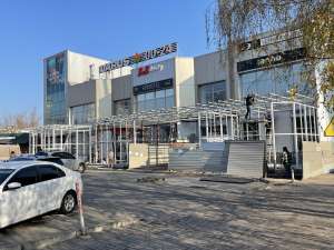 Пристроїти Магазин Поруч з Торговим Комплексом Приміщення - объявление