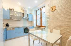 Продажа 2 к. кв. по Тютюнника 58/1 с ремонтом! Без комиссии! - объявление