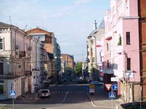 Продам 1 комнату в центре города, ул. Рымарская. - оголошення