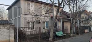 Продам 2 эт дом в Золотой горке на 8 сотках - оголошення