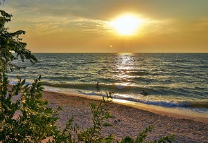 Продам 2 этажный дом в крыму на казантипе в 450 м от моря - объявление
