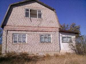 Продам 2 этажный дом в крыму на казантипе в 450 м от моря