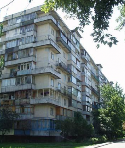 Продам 2-комн. квартиру, Лесной массив, близость метро, свободна. - объявление