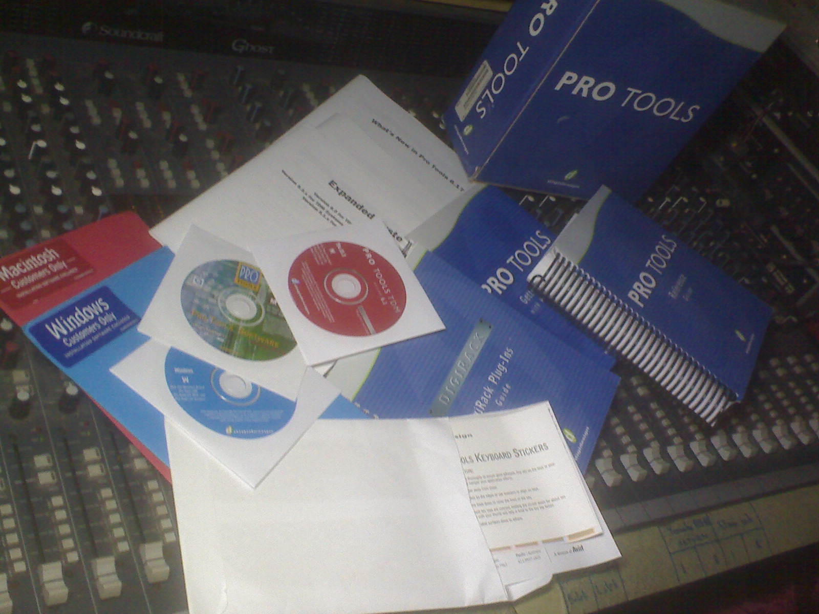 Продам AVID Digidesign Pro Tools Mix+ TDM System и Mac -профессиональную полноценную систему записи в полном сборе со всеми кабеля