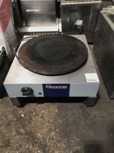 Продам б/у блинницу Hendi 212004 для профессиональной кухни