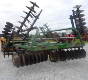 Продам б/у дискову борону John Deere 235 - оголошення