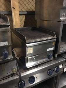 Продам бу жарочную поверхность Kogast EZ-40R
