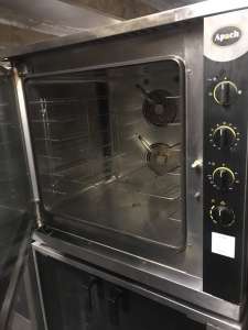 Продам бу конвекционную печь Apach A9/6 RXS