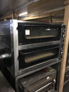 Продам бу печь для пиццы gam forms44tr400 с подставкой