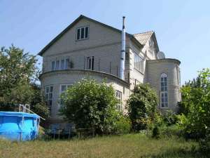 Продам в Дергачах 2 этажный дом 270 м2 с ремонтом. - объявление