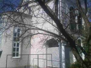 Продам в Дергачах 2 этажный дом 270 м2 с ремонтом.