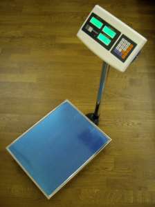 Продам весы торговые, электронные, платформенные - оголошення