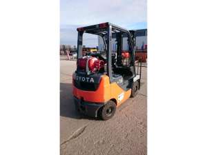 Продам газовый погрузчик Toyota 02-8FGF15 (№580)