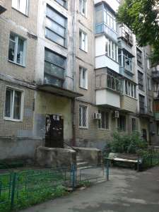 Продам двухкомнатную квартиру, ул. Ольжича, 25 (м Дорогожичи) - объявление