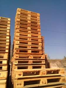 Продам деревянные и пластиковые поддоны бу - объявление