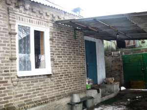 Продам дом 7*8,5(старую часть города и станкострой не предлагать). - оголошення